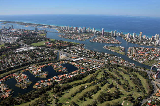 Piing dry cleaning and laundry service

 in Benowa Australia